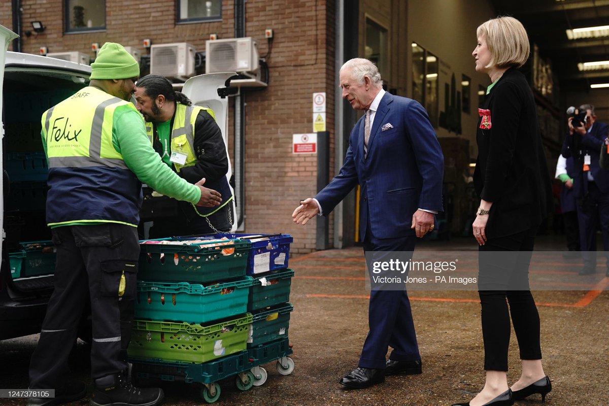sarahdiaryz's tweet photo. His Majesty The King visits The Felix Project in Poplar, East London today, to recognise the staff, volunteers and partner organisations who work to provide meals to some of London's most vulnerable people. https://t.co/pGHsUY2JoR