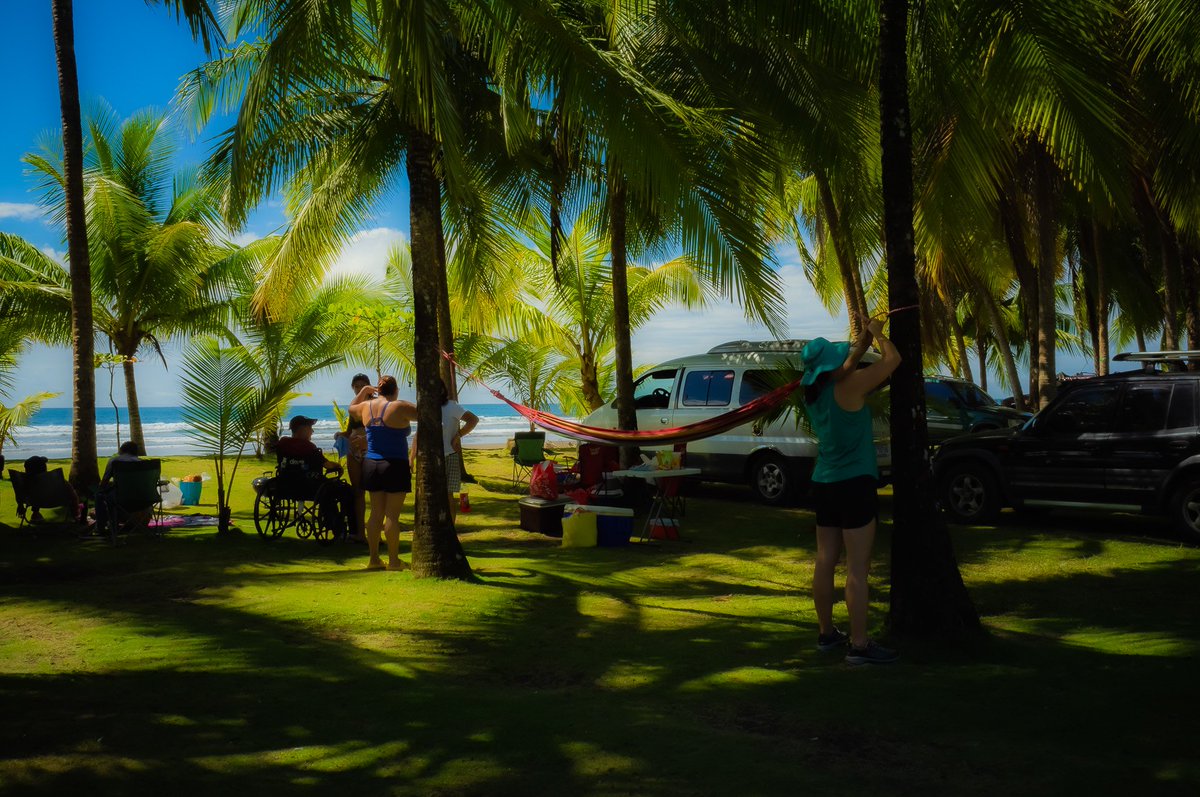 itake5core5's tweet photo. gm #photography #lightchasers 📷💙☕️
Holidays are a time of gathering, soothing and reunion. They construct our best memories.
In "vacaciones nostalgia", I reconnect with my own story as a kid on holidays, fabricating new family memories that I'll one day see with nostalgia. https://t.co/1eJXQPj6HL