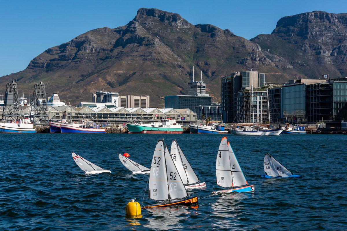 Boats, boats, boats ⛵ Our #Oceansportsfestival was a total hit! 🌊 
<a href="/theoceanrace/">The Ocean Race</a> teams returned to the water on Sunday while we hosted TSL Racing, RCYC Sailing Academy touring the race zone, and the DragonFlite95 Ocean Regatta 💦

📸 ImageMundi | The Ocean Race Cape Town