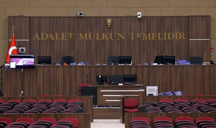eternallawun's tweet photo. Anadolu'da....

Sıradan bir gün!

●  HAKİM Nihat Kaya-194333
● Manisa 1.SulhCeza
● Suç: Mağdurlara yardım
● 20 kişiye gözaltı kararı
● Avukat-Görüş yasağı
● Dosya-Erişim yasağı
● Aynı aileden 2-3 kişi gözaltında
● Aileler tedirgin durumda https://t.co/A1d2c4Bs9T