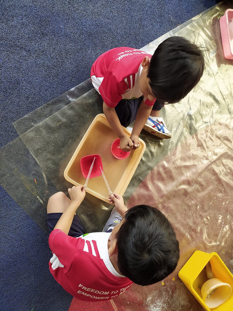 Nursery ss building on their #finemotorskills and #bilateralcoordination using different surfaces,resources and startegies. @OISLearningHub @oismumbai @virani_sana @nehaminda @ey_ois