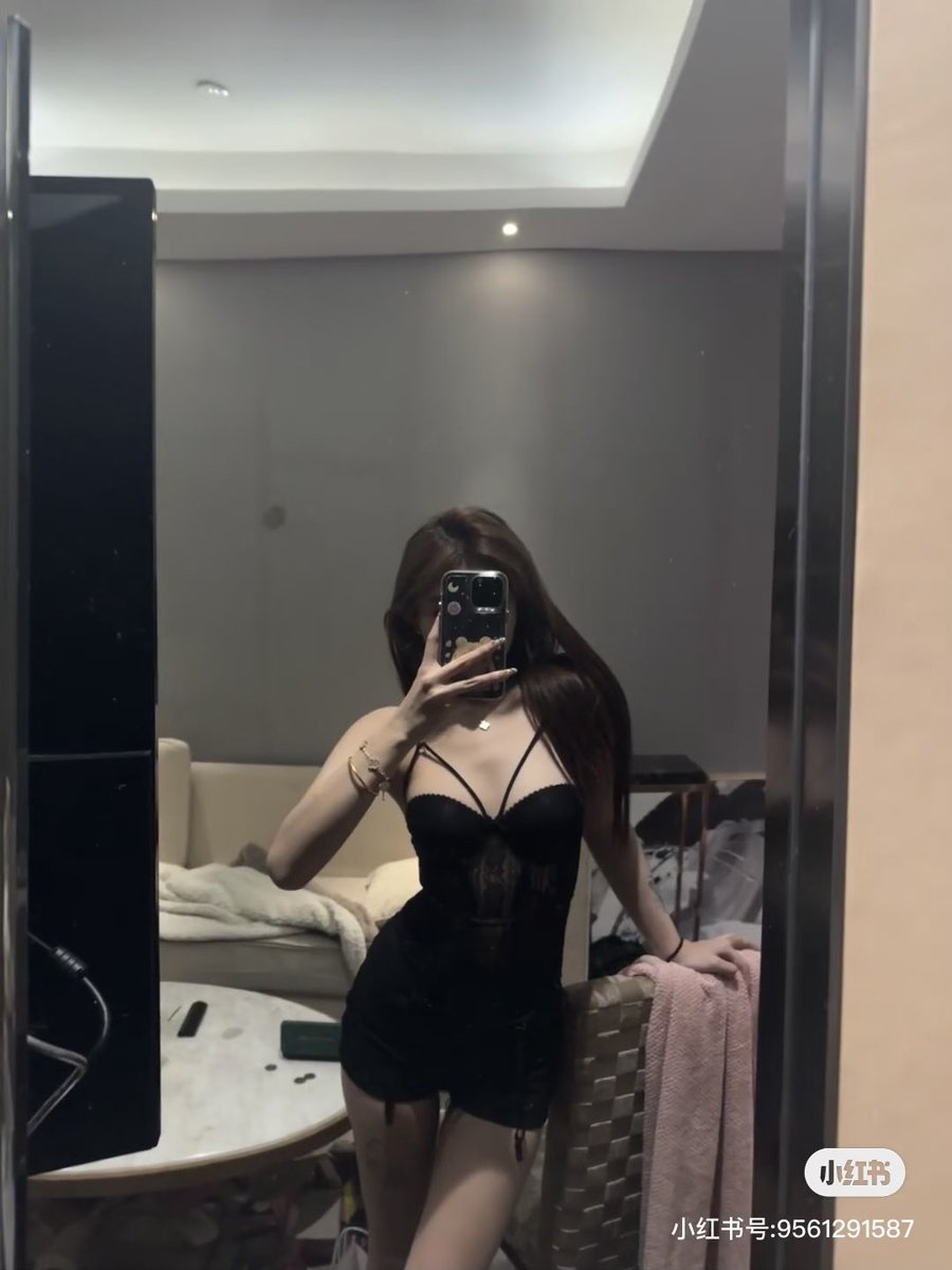 Trisankem's tweet photo. 寂寞的夜有谁能体会 https://t.co/XRoyxgd3A0