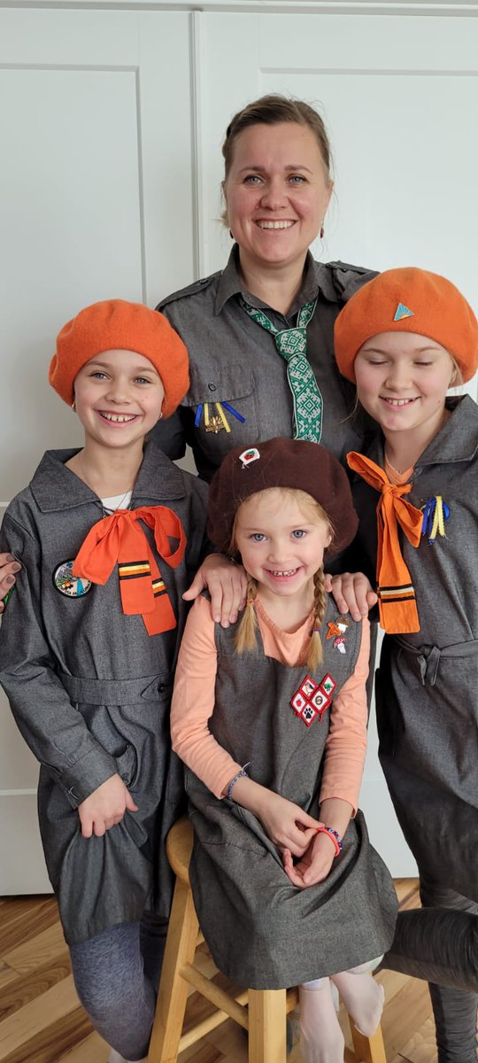 #dzienmyslibraterskiej #WorldThinkingDay 
Scouting thaught me to to dream big and have hope even if it's not practical. It's part of why i am an ecologist. I hope to pass this down to the next generation. 
Pozdrowienia dla wszystkich sióstr harcerek na całym świecie. Czuwaj!