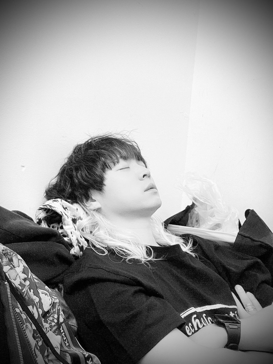 x_knic_x's tweet image. Highになりすぎて灰になりました。
楽しかった。。
SHIN  FCツアーファイナル１部も２部もありがとうございました👏🏻👏🏻👏🏻
#SHIN  
#echoes
#echolocation