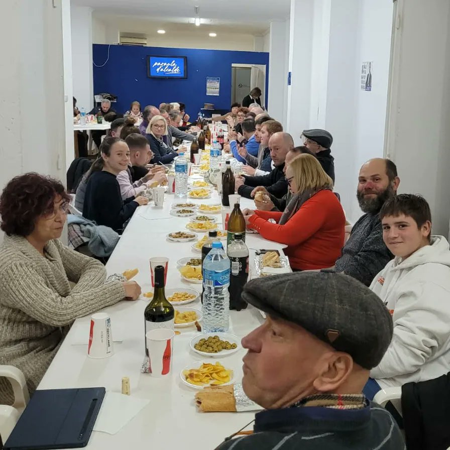 💪 Gran ambient anit amb part del gran equip que forma la família del PP Algemesí 

Arranca el compte arrere! ⏳
#parauladalcalde
