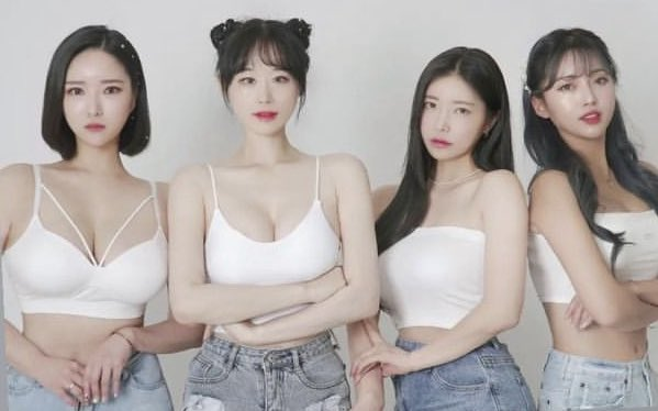 GimbapBlog2's tweet photo. Les #REDMINT ont annoncé l'ajout de 3 nouvelles membres au groupe.
Le groupe est à présent composé de #HyeE, #Luney, #SaeAh, #Anna et #Lara. https://t.co/AXYH0LtogY