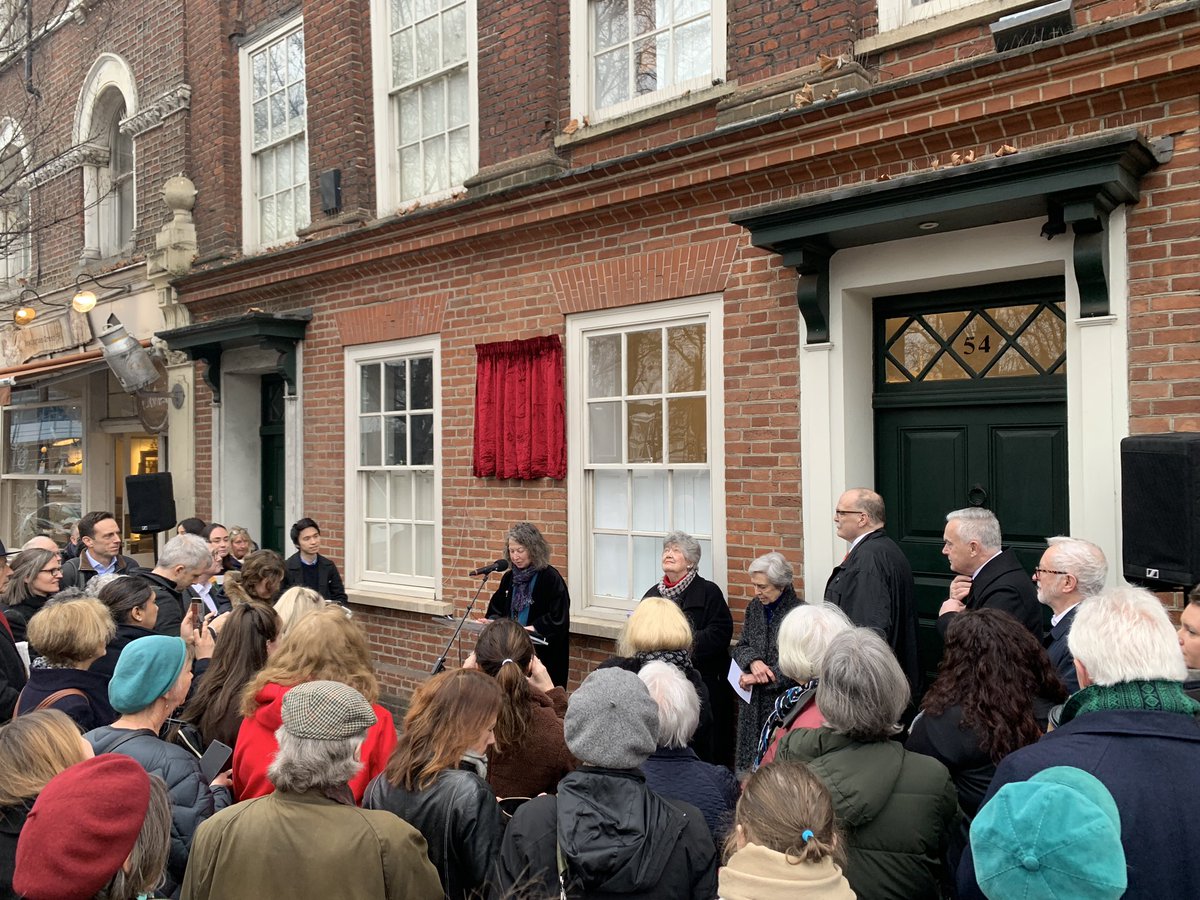 HackneySociety's tweet image. The 994th @EnglishHeritage Blue Plaque is unveiled to Revd Richard Price at his terraced home, built a hundred years before him in 1668, just over the Islington border in Newington Green. Price was minister @NGMeetingHouse and friend of Mary Wollstonecraft and Founding Fathers.