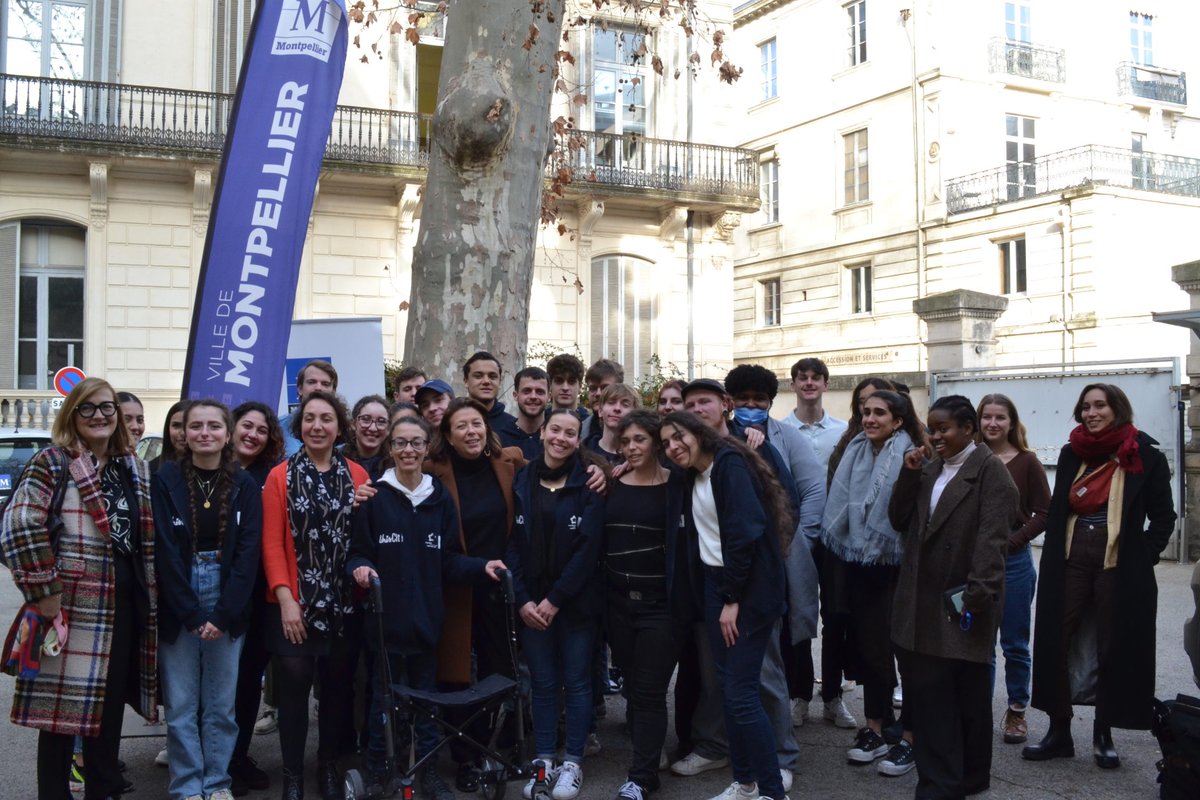 Mlj3M's tweet photo. 📍15/02 Rencontre @servicecivique à la @maisondemocratie
@nbellaoui, Présidente de l'agence #ServiceCivique et @sevesaintmartin @montpellier_ ont rencontré nos volontaires pour échanger sur l' #engagement et #avenir
Une 📹#MLKATV 👉https://t.co/UPFUvcPw2u https://t.co/RHiGs5iQUV