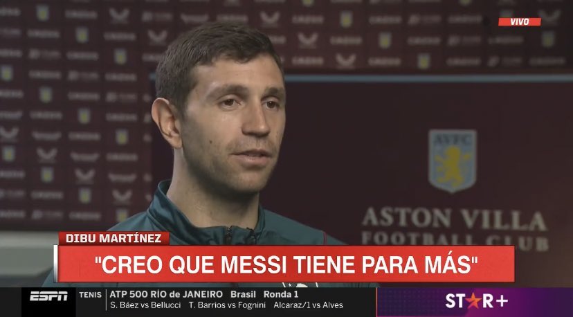 Footy_Insights's tweet photo. 🗣 Emiliano Martinez to @SC_ESPN : 

“After the Croatia game, I told Messi to stop winning the Man of the Match awards because it was getting too much (laughs 😂) “

🇦🇷🐐🧤 https://t.co/tTTG0csMeK