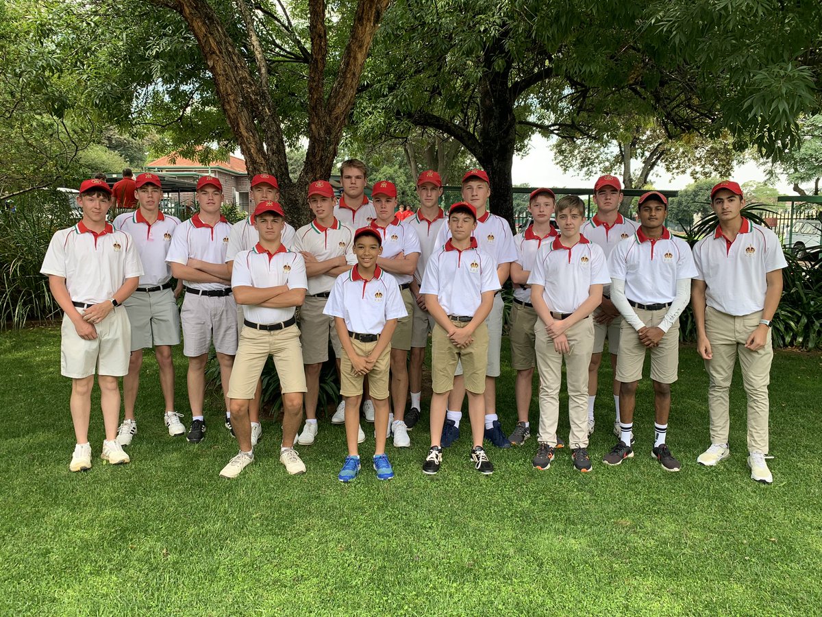 KingEdVIISchool's tweet image. The @KingEdVIISchool golfers heading out to Killarney Golf Club for a practice session. 

#RedGolf.