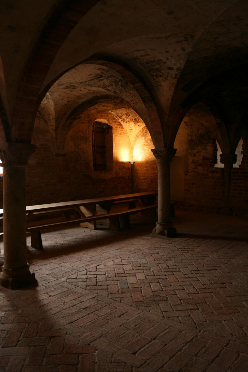 KlosterJerichow's tweet photo. Heute beginnt die #Fastenzeit.

Auch die #Chorherren im #KlosterJerichow übten sich im #Verzicht auf Fleisch, Eier &amp; Milch. Ob ihnen im Winterrefektorium das #Fasten schwer gefallen ist?😉

#kulturlädtein #jerichow #jerichowerland #altmark #strassederromanik #aschermittwoch https://t.co/Jfg2SdtVqV