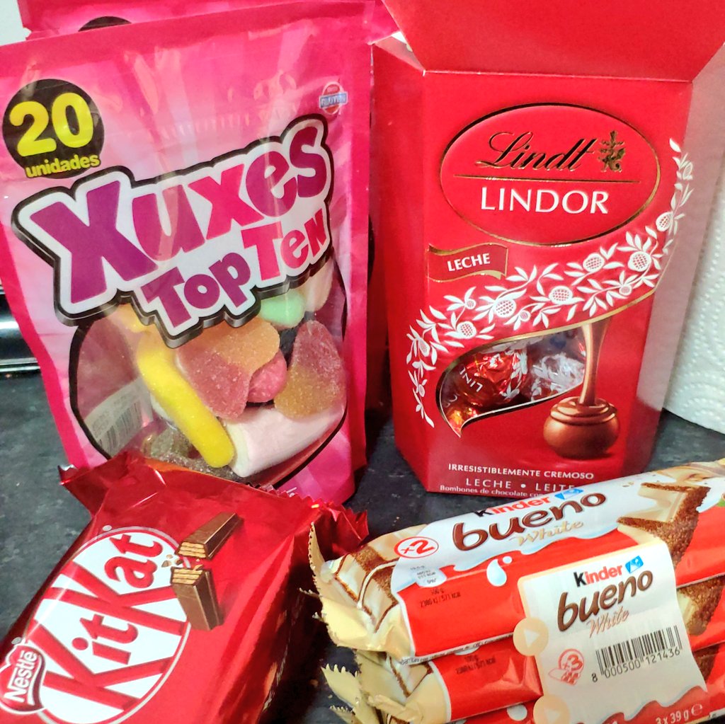 • Macarena Delgado ART • tweet media