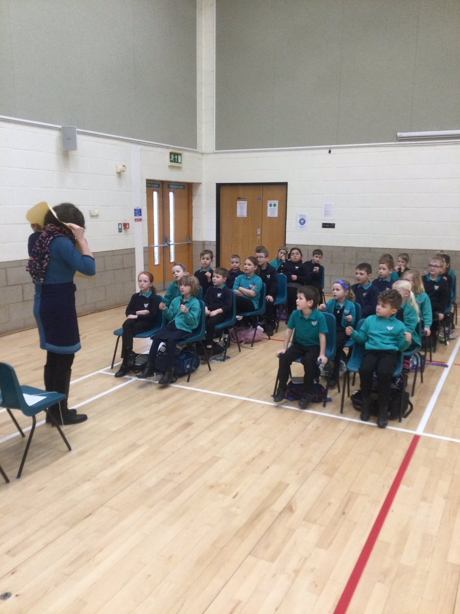 class2foxton's tweet photo. We had a fun ‘airport morning’ making our passports, having our bags x-rayed, listening to the safety instructions and then meeting the pilot. https://t.co/BmV80DxfTj