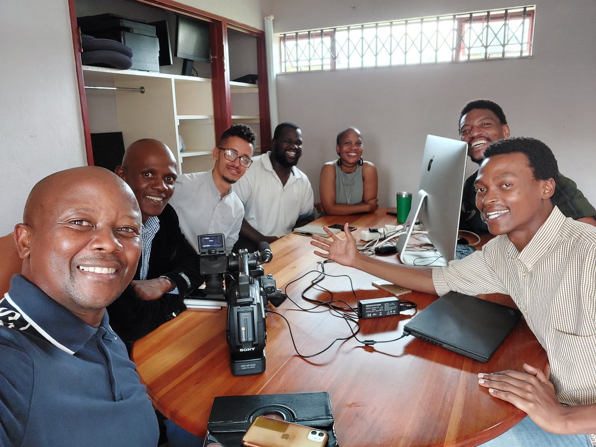 If you didn't know, now you know; this is where #Eswatini's geniuses do their magic. IP Office with some leaders of the Innovators Association on a visit to the Innovation Hub.