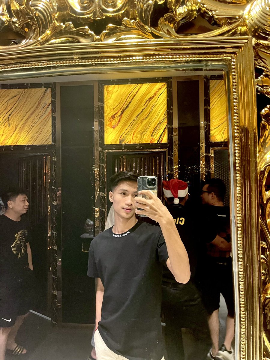 BroNha60454523's tweet photo. ស្គមតែខ្ល���នទេតែក្ដវិញ🫠💦#តោះសិច$ខលមក015241972📞📲 https://t.co/hSMFCgSab5