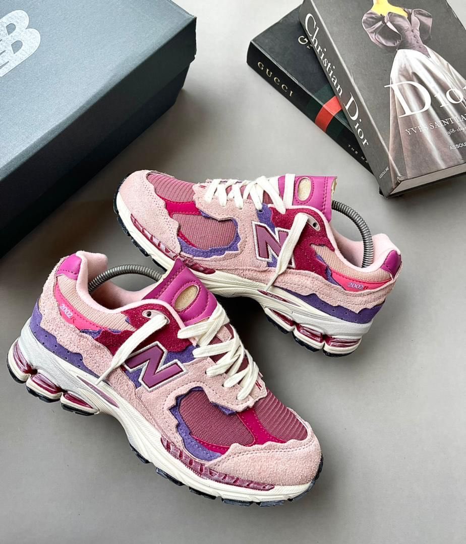 New Balance Protection Pack 2002R ‘Lilac Chalk’

Sizes - 38-45

Price - N37,000

Dm to order😍
#Shoegoals
