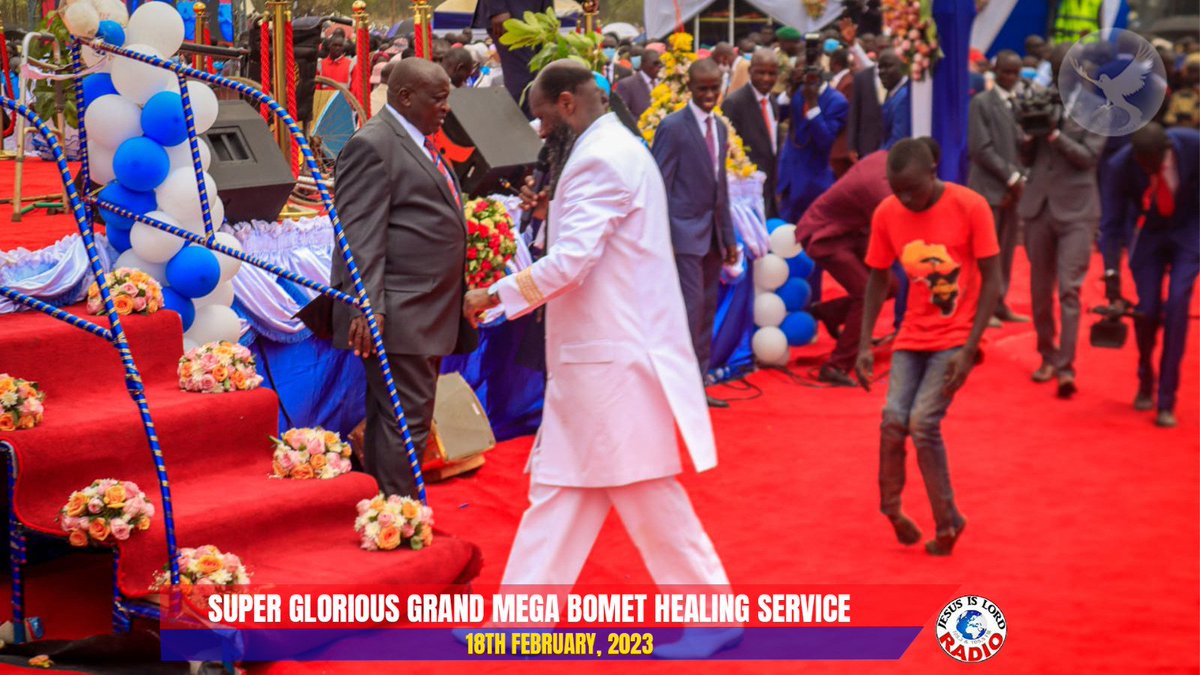 RepentGhana's tweet photo. The cripples are walking, the blinds are seeing, the mutes are speaking, HIV AIDS is been deleted from the blood and all conditions under the earth are been healed, and the rains have come.

POWERFUL!THIS IS HOW THE LORD DECIDES TO REVEALED HIS SERVANTS.

#ProphetElijahRevealed https://t.co/u6W4yo7swV