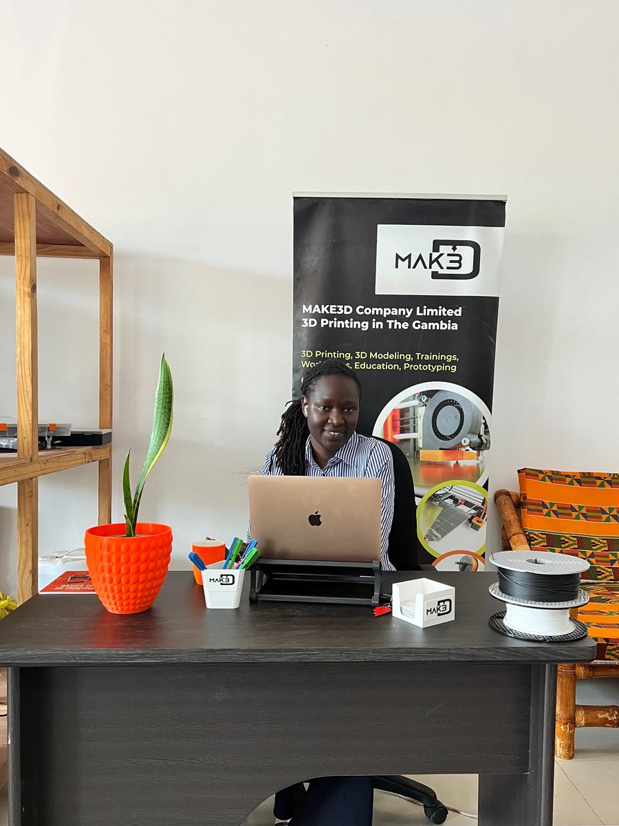 make3dgambia's tweet photo. GIVEAWAY 🥳🇬🇲
As we still celebrate independence month, #Make3D has 5️⃣ customised  #Gambia keychains to be won.

To win
- Follow Us, Like and Quote this tweet. 

- Tell us how many #3DPrinted products are in the first image.

- Mention 2 friends to do the same. 

#3DPrinting https://t.co/umFXGHMHXn