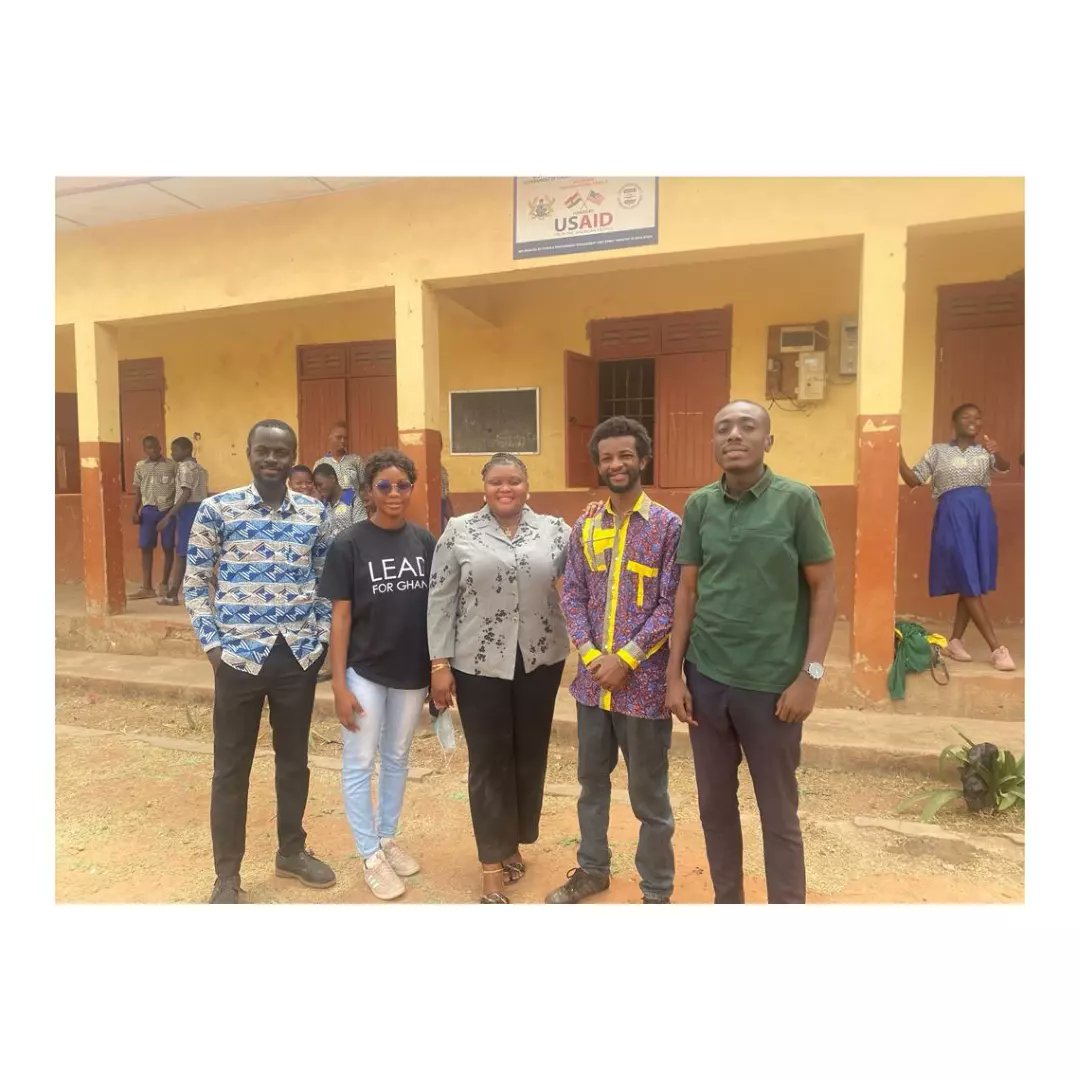rtolerantia's tweet photo. Recently, our team of passionate and driven individuals came together to visit Kalpohin SDA Junior High School in #Tamale, Ghana. 

To speak to the students about "Career Development And The Impact Of Taking Mentors."

#learning #careers #students #mindset #EducationForAll https://t.co/HL4zVyF6LI