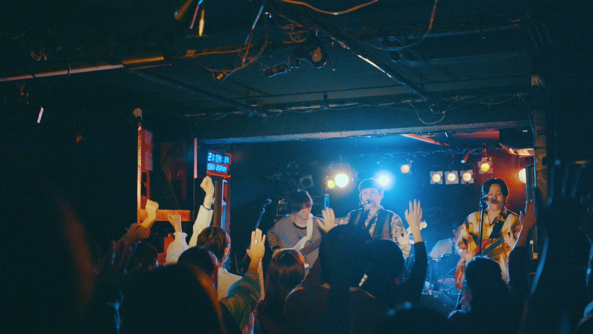 GIMMICK_SCULT's tweet photo. ワンマンツアー5本目
心斎橋AtlantiQs
来てくれてありがとうございました！！
もうそろ半分近くなってきましたが、ここまで挫けずに来れたのも、いつも応援してくれる皆さんのおかげです！！
本当にありがとうございます！！幸 https://t.co/7UGeZlQcUQ