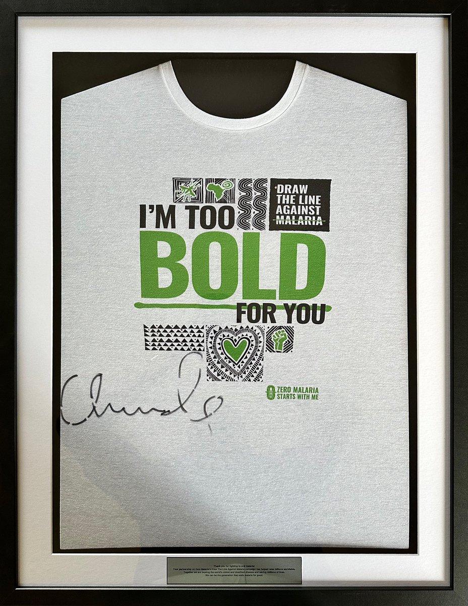 MauriceJumah's tweet photo. Thank you 😊 Chimamanda Ngozi Adichie, a renowned author and storyteller, for personally signing the accolade to acknowledge MediaPal’s support of the #DrawTheLineAgainstMalaria campaign. https://t.co/ibjHTvH5OW