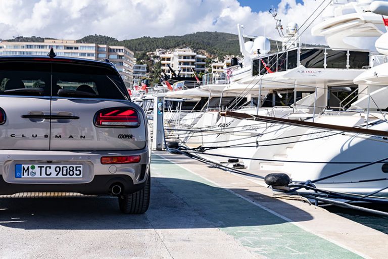 El Mini Cooper S Clubman en la flipante isla de Mallorca › QuintaMarcha.com quintamarcha.com/index.php/el-m…