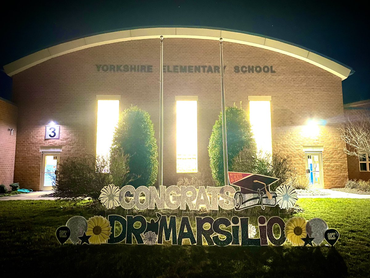 FirstiesFun's tweet image. CONGRATULATIONS DR. @LynMarsilio!!!!!!! 🥳 Such a huge accomplishment! We are so inspired by our fearless leader! #YES_Bulldogs