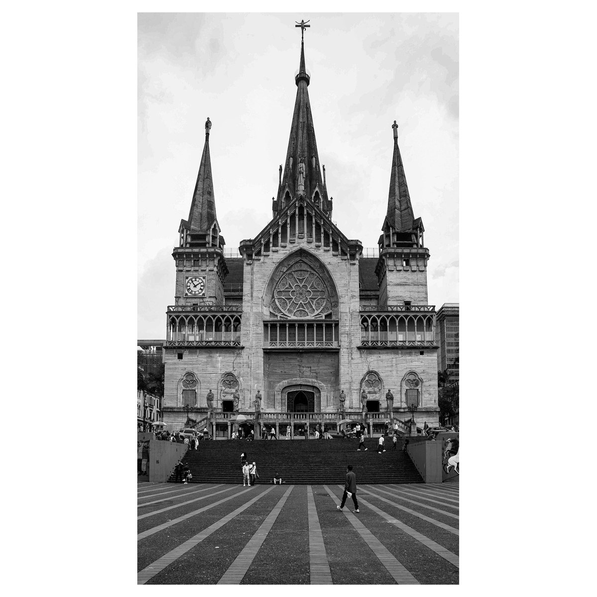 JuanFelipeDR's tweet photo. La típica Manizales. 📸

#photostreet 
#manizales https://t.co/vpztIOrxx9