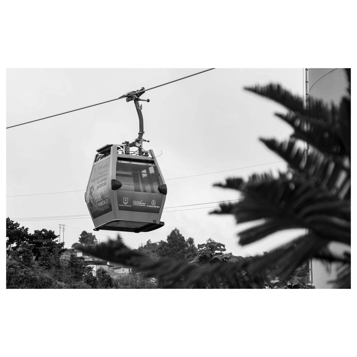 JuanFelipeDR's tweet photo. La típica Manizales. 📸

#photostreet 
#manizales https://t.co/n34HBlqv8B