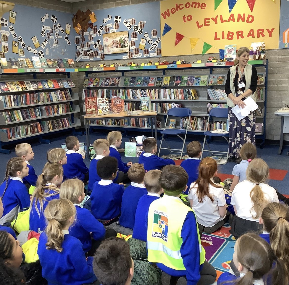 Class3StAnnes's tweet photo. Yesterday, class 3 had a fantastic visit to Leyland Library where they took part in a book hunt and even became members! #leylandlibrary #lancslibraries #reading https://t.co/yMaTAmWTWc