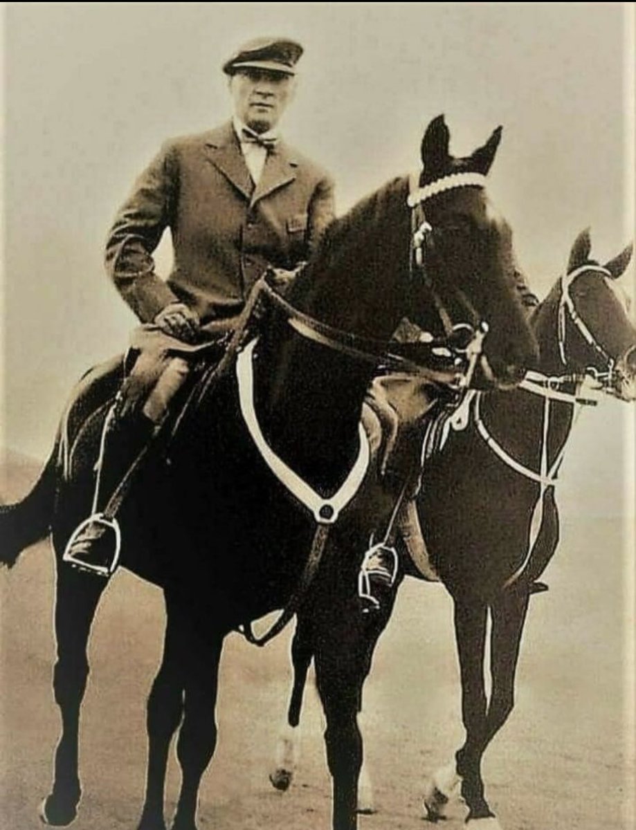 Dünya tarihinde dalga geçilmemiş tek lider. #ATATÜRK 
#cesaret #lider #adam #asalet #zeka