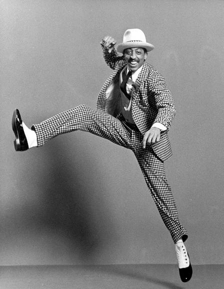 rapataparts's tweet photo. This Black History Month we are highlighting Gregory Hines for his accomplishments as a performing artist. Gregory danced from the time he was a child, into his adult years on Broadway, television, and movies.
#GregoryHines #blackhistory #dancehistory https://t.co/1Qmb2RHjkF