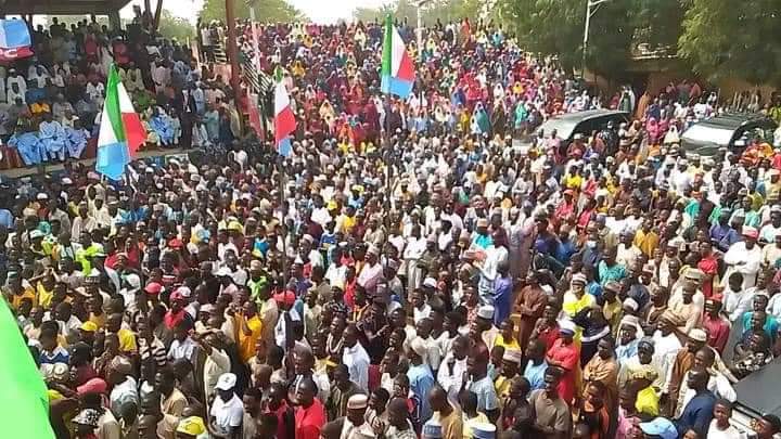 Husainibaballe1's tweet photo. Today, we have concluded our Local Government Campaigns with a visit to #Nguru We have delivered our message. We are grateful to the people for trooping to listen to us.
Thank you #Nguru
Thank you #Yobe
@SPNigeria @DrAhmadLawan https://t.co/2fOiY5DcR5
