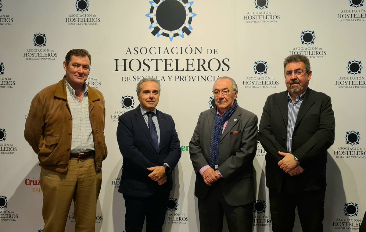 Reunión con @acasevgastur para el desarrollo de líneas de actuación conjuntas para el desarrollo y protección de actividades gastronómicas en nuestra provincia.