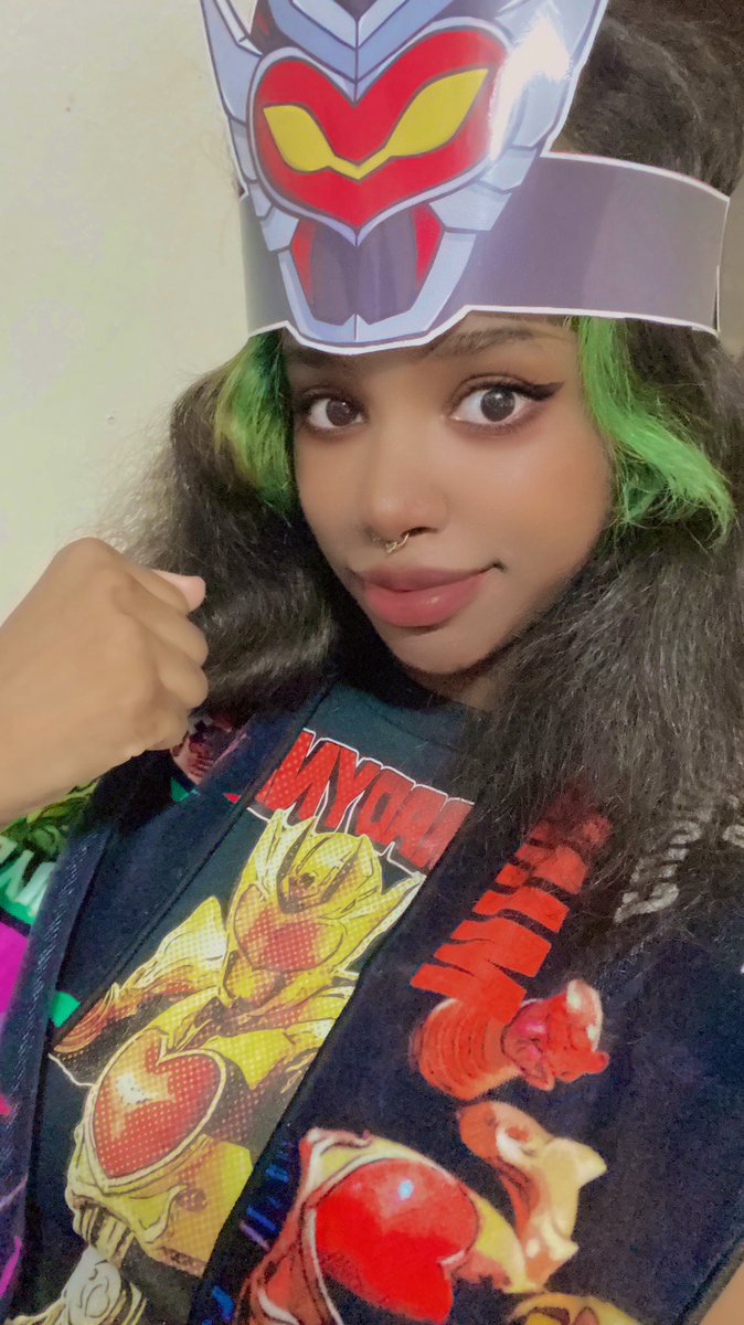 Henshindoll's tweet photo. Im gonna make cut out stands of the photos of Negadyne and Mimadyne
#evilprevails #toku #localhero https://t.co/YDaUtWDESX