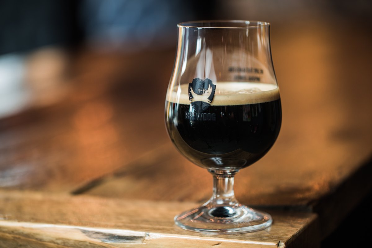 Cold dark nights call for cold dark beer!

Pop down and try our very own "Black Heart" 

This 4.1%, super accessible stout with velvety mouthfeel will echo tonights vibe right in your  tummy!

#brewdog #brewdogcowgate #blackheart #stout #coldnight #darkbeers #sixnations
