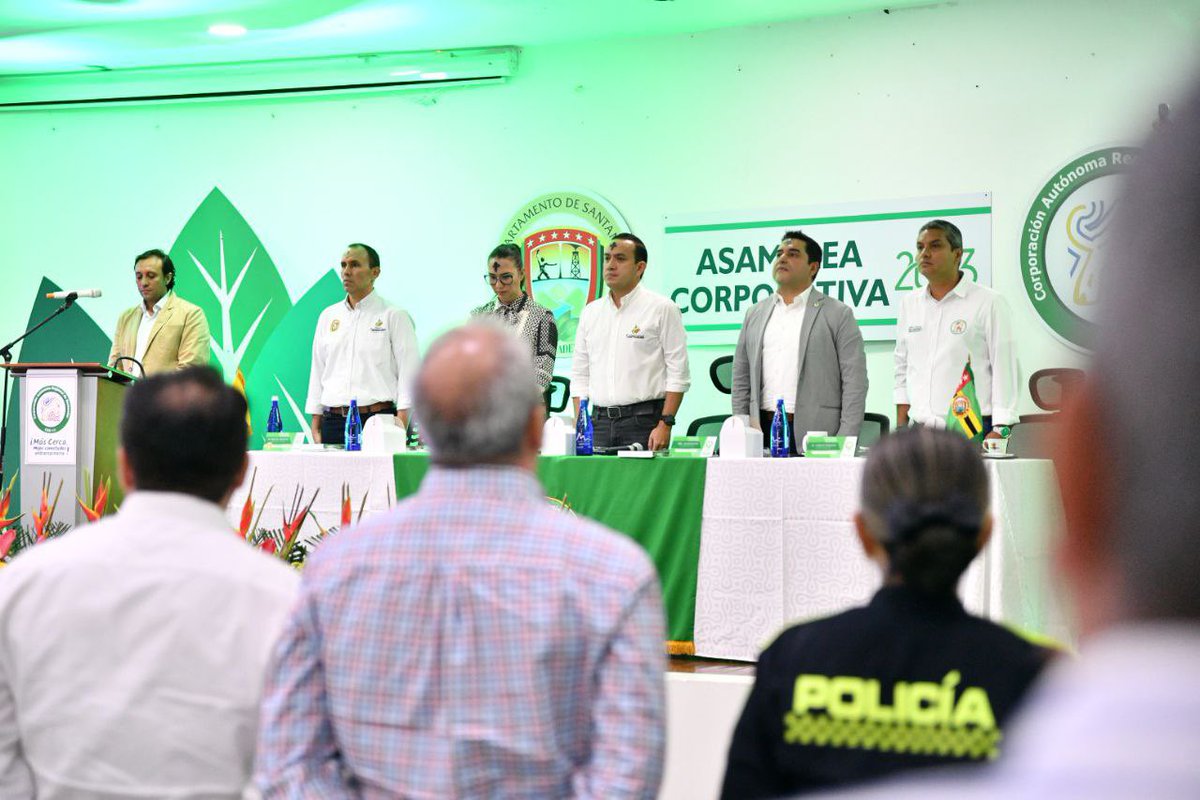 MAguilarHurtado's tweet photo. En Asamblea Corporativa de la @CAS_SANTANDER, elegimos a los nuevos miembros del Consejo Directivo 2023. Felicitamos a los mandatarios de #Coromoro Carlos Augusto Martinez, #Guavatá @AngelicaQuitia2, #Macaravita Ivan Dario Vázquez y #Suaita @Javierch88. https://t.co/KtMcZ2biks