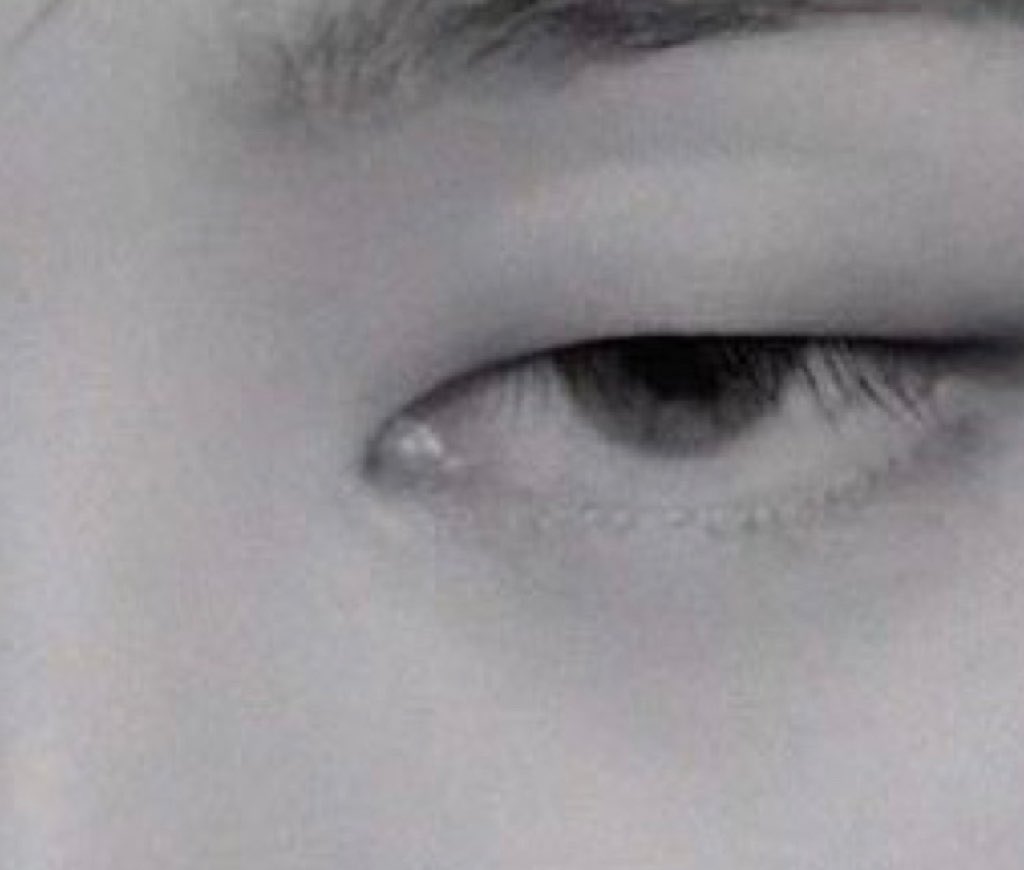 librafolders's tweet photo. jimin’s eyes                      also jimin’s eyes https://t.co/jzxoyiZ2NO