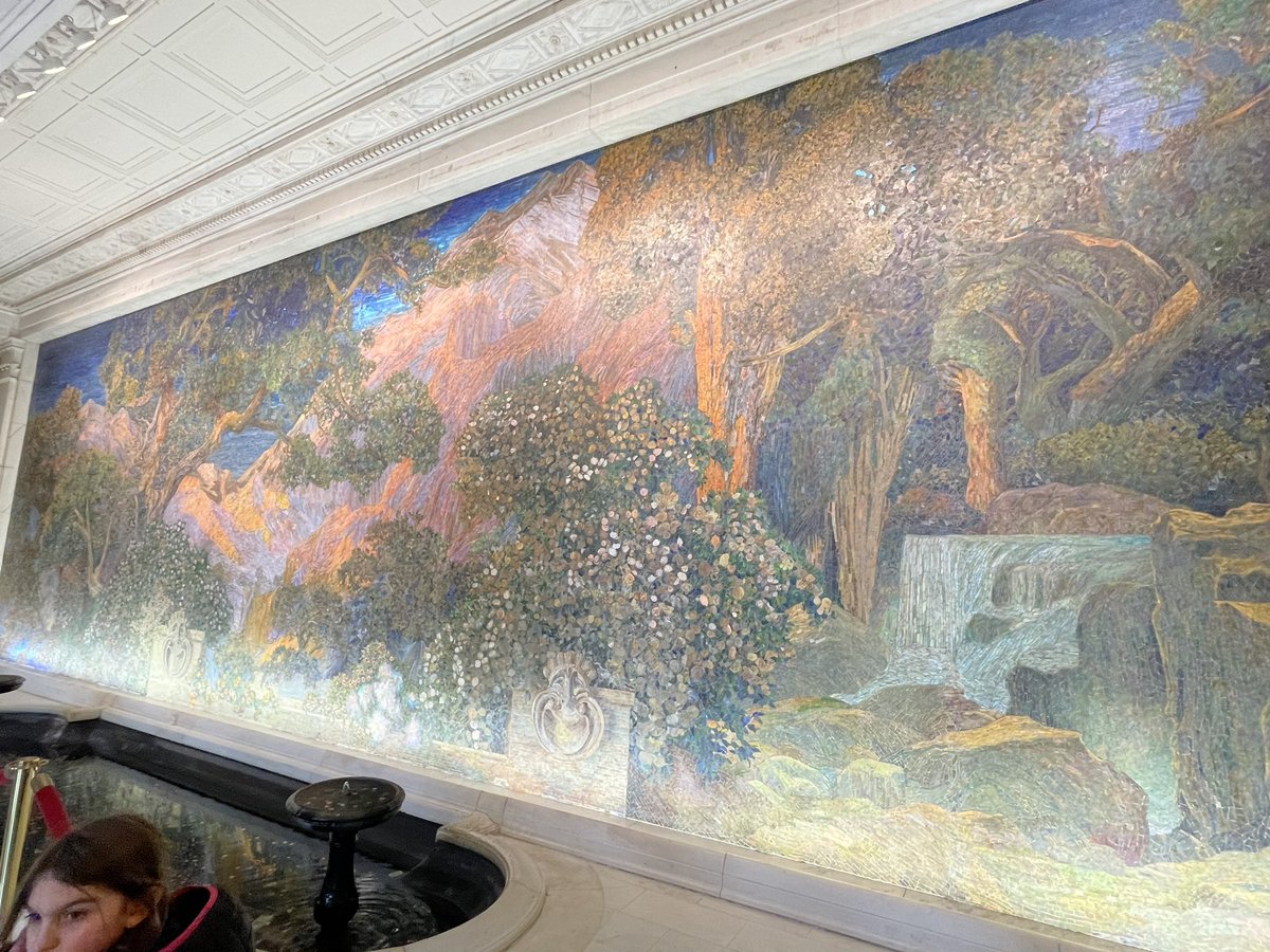 Philadelphia is a city rich with history and also an amazing public arts program. Keep your eyes open for sculptures, murals and more! #Philadelphia #visitphilly #oyyo #publicart #murals #pafa #tiffanyglass