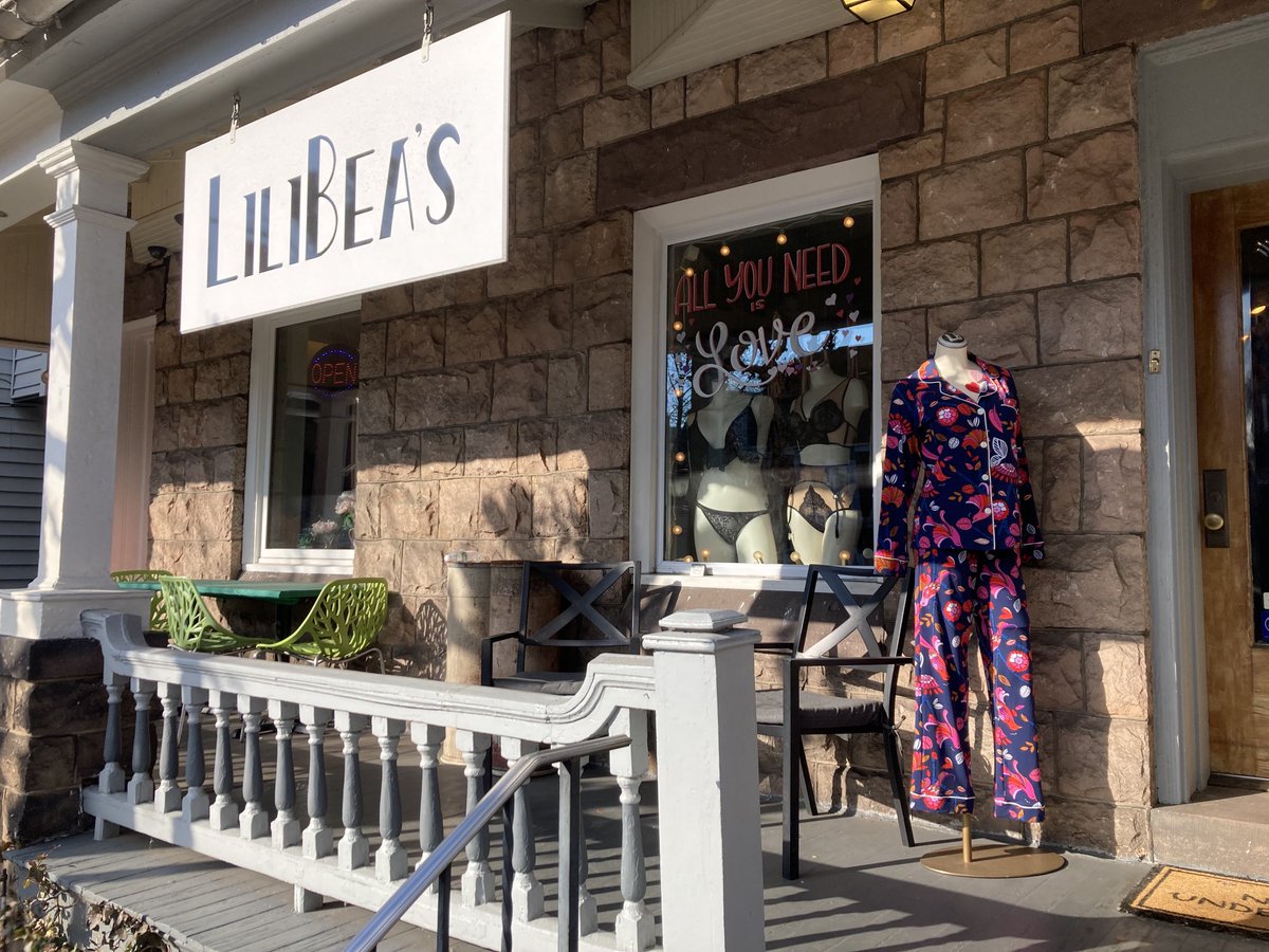 West Reading is preparing to hold its annual #FashionShow this Saturday.  The event features lots of on trend looks from local boutiques ⁦<a href="/69News/">WFMZ-TV 69News</a>⁩ #BerksEdition