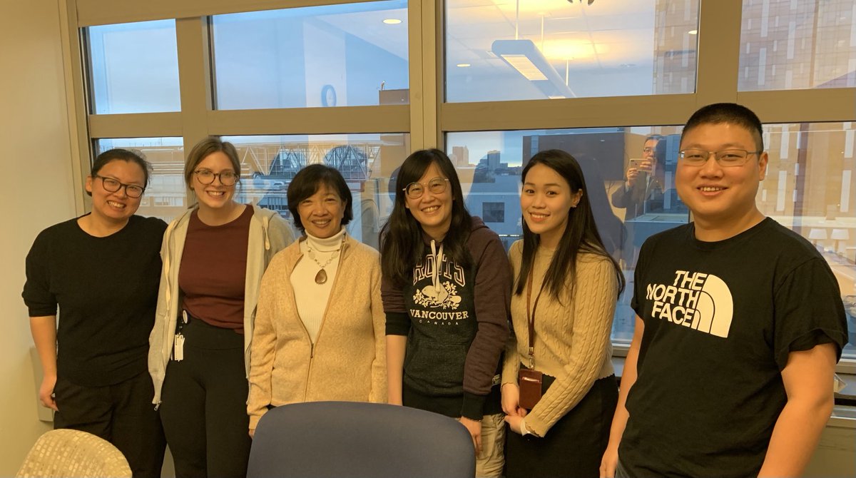 wen_haitao's tweet image. Super happy to have Dr Jenny Ting @ting_lab_unc visiting us today. Jenny have a fantastic seminar on new functions of innate immune sensor AIM2 and STING pathway affecting adaptive immunity. How exciting!