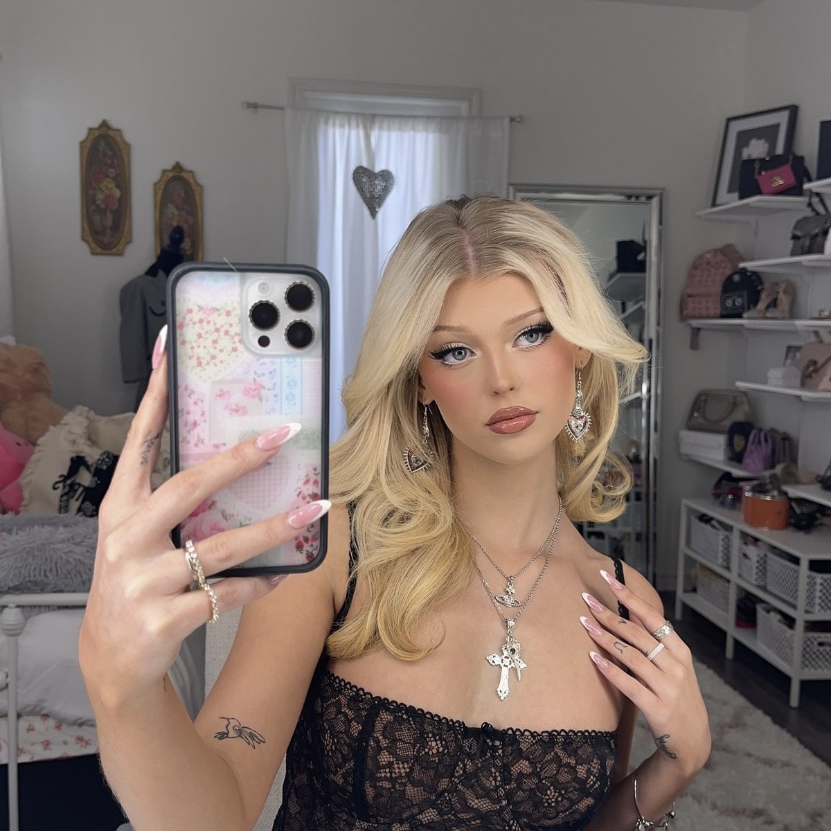 iamlorengray's tweet image. bad blood