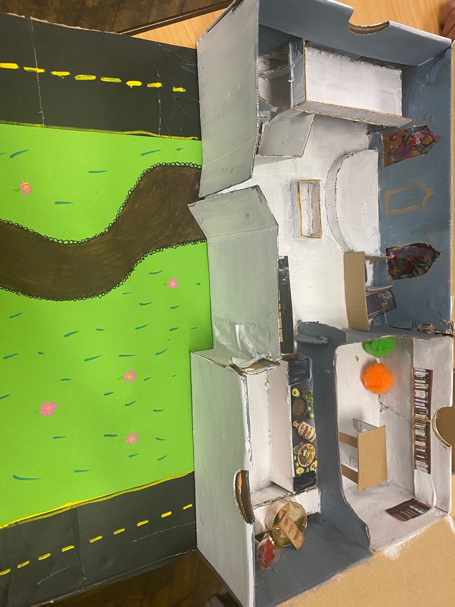 OhgsRS's tweet photo. Can you bring people of different religions together in one place of worship? Year 7 have certainly given it their best shot! Well done 7T, these are amazing. @OldhamHulme https://t.co/0TyqXrwxjX