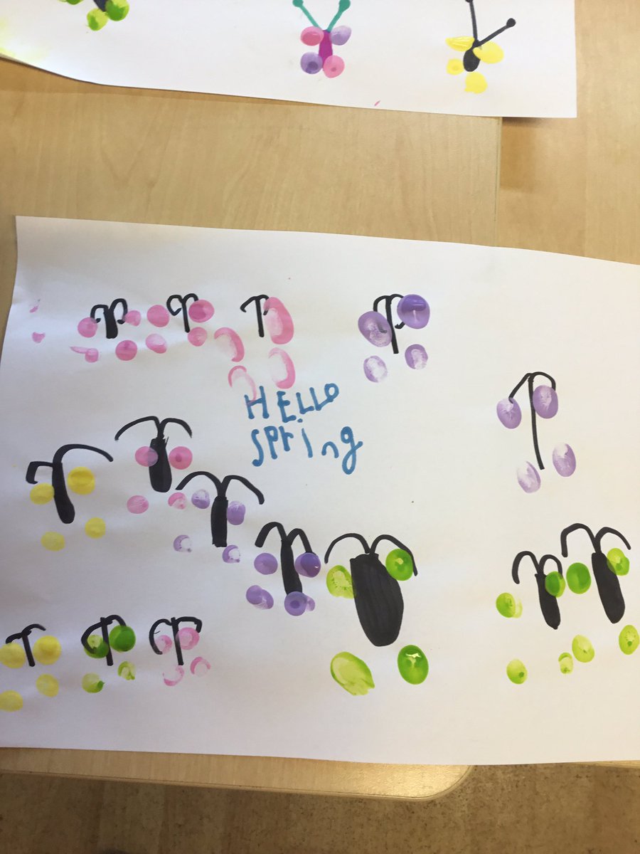 gasc81185069's tweet photo. Lovely spring craft today 🌸 🦋 #wewantspring #spring #fingerpainting https://t.co/zAn1lGLyXI