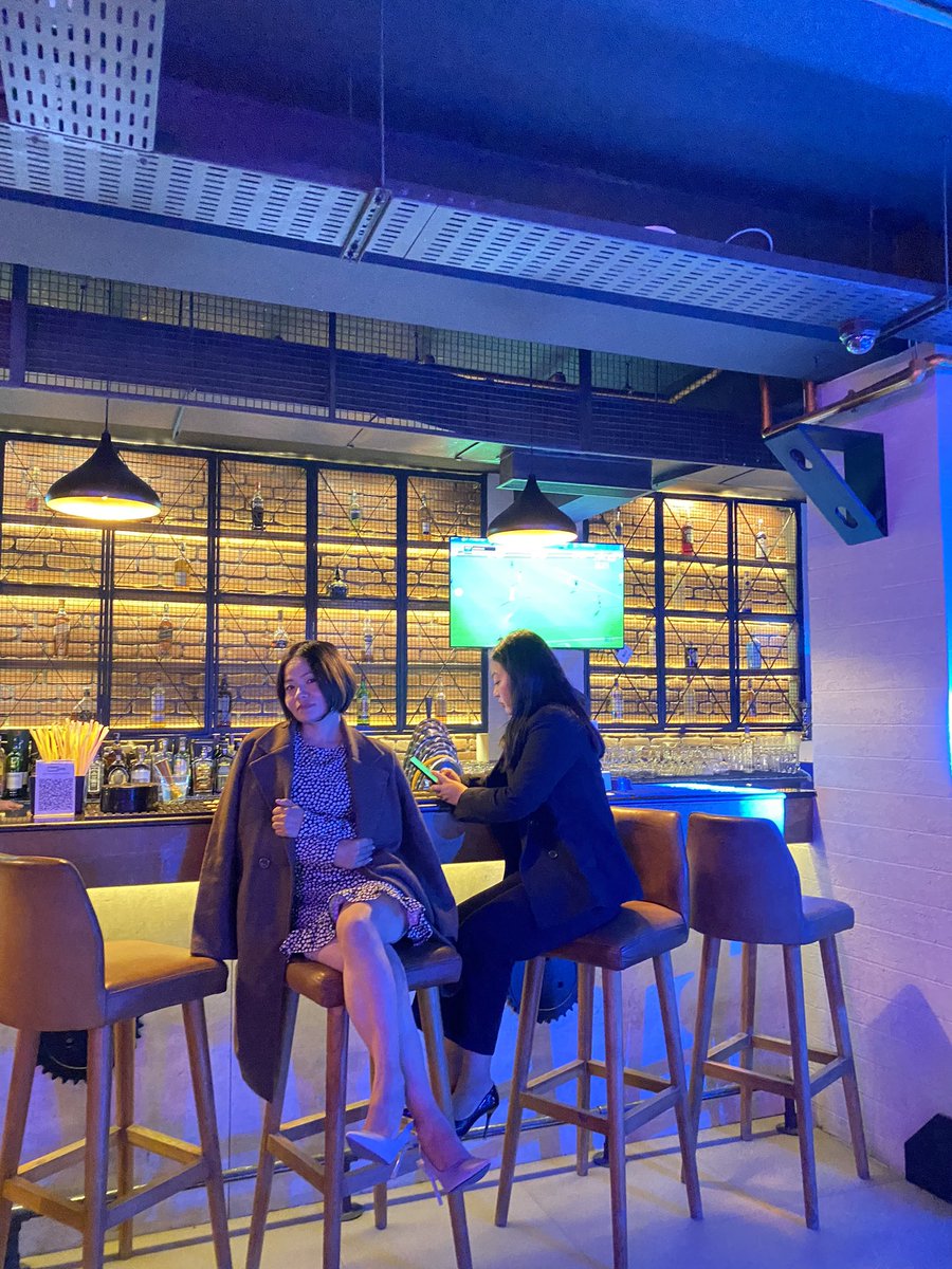 Maangenna_7's tweet photo. Needed some refreshment for mind and body too. With my gals 🤭🫢
#Ailaloungeandbar ..
#kumaripati https://t.co/zTLrCH6JUR
