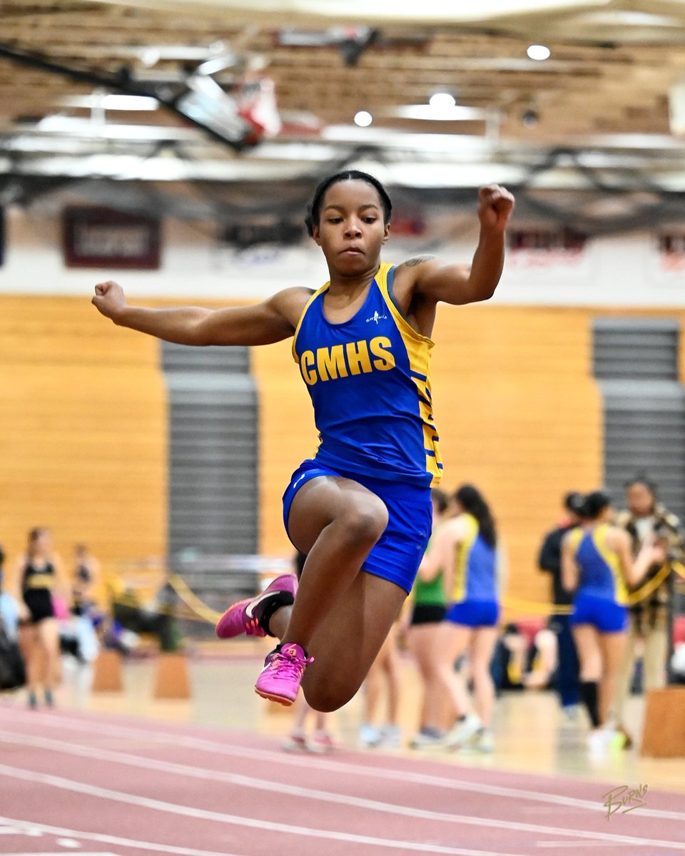 Burns_Photo's tweet photo. Candid photos from yesterday's track meet for Crete-Monee, Lincoln-Way Central and Providence Catholic are up for everyone to view! Check out the link in our bio to find action shots for your school! πΈπ
#trackandfield #cretemonee #lincolnwaycentral #providencecatholic https://t.co/0q9n3cLxN7