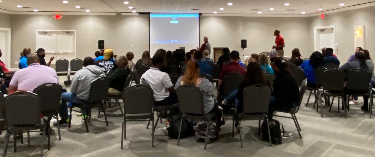 SCRPA's tweet image. Wow off to a great start with Eric Rowles (Leading to Change).  TPS (The Programmibg Summit) is an institute for programmers made by programers!   If you are not here why not?   We have over 70 programmers here on Hilton Head.