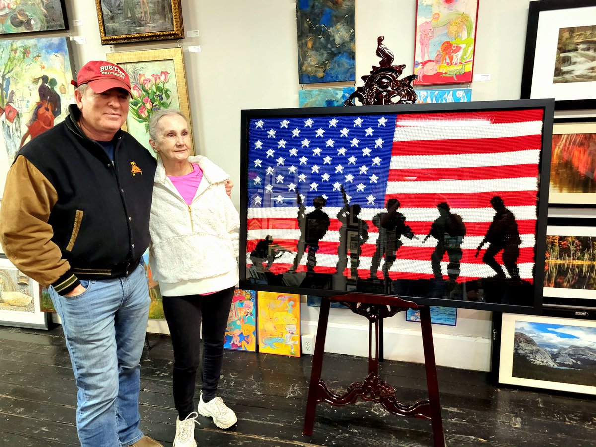 CountryFrames's tweet photo. Newtown Hometown Hero! - https://t.co/ERIlofTutV https://t.co/mIkWGFjfck