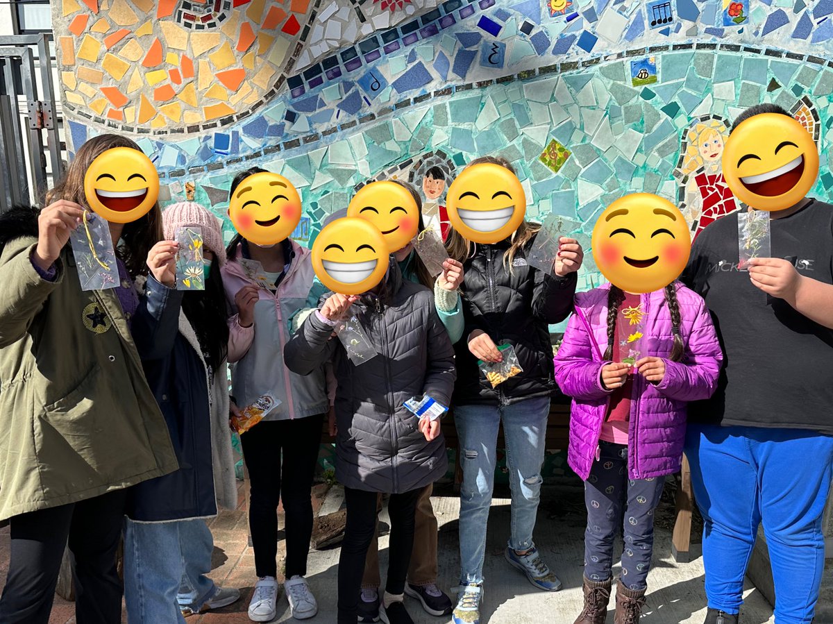 West Portal Elementary Garden tweet media