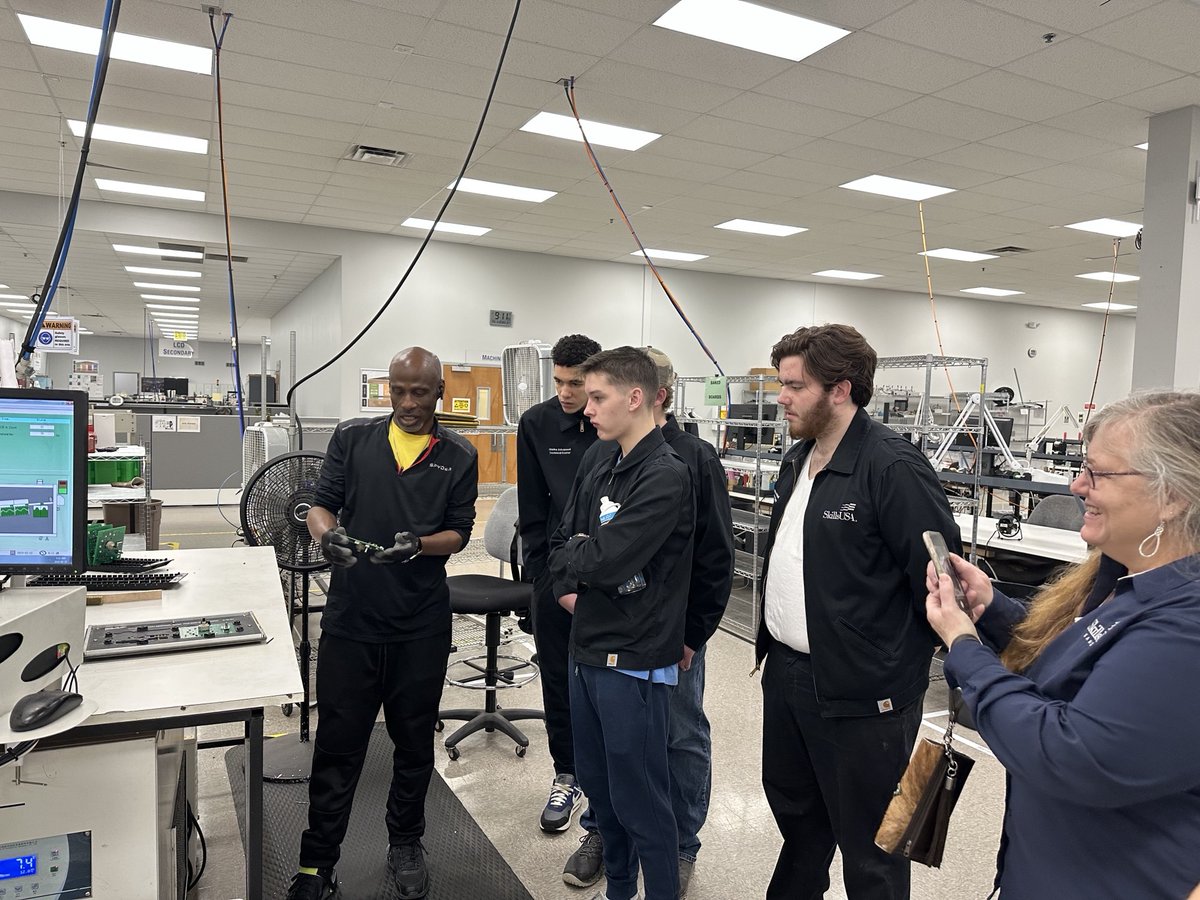 ElecsysIntl's tweet photo. We were excited to welcome some special guests today from @OATCElectronics!

Not only are these students engaged and excited about #electronics and #aviation, but they also travel to compete and continuously enhance their skills.

#leadersoftomorrow #OPSforTheirFuture #SkillsUSA https://t.co/ueCpUjLikf